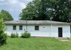 Bank Foreclosures in UTICA, KY