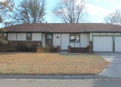 Bank Foreclosures in CLAY CENTER, KS