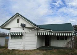 Bank Foreclosures in MIDDLEBOURNE, WV