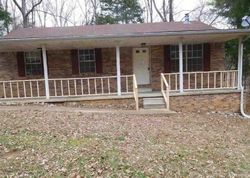 Bank Foreclosures in LINDEN, TN