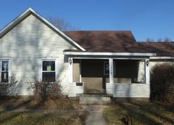 Bank Foreclosures in MASON CITY, IL