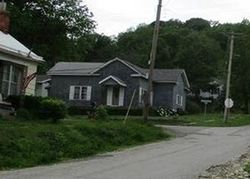 Bank Foreclosures in CLARKSVILLE, MO