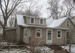 Bank Foreclosures in TURON, KS