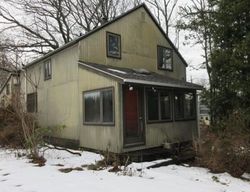 Bank Foreclosures in BOYLSTON, MA