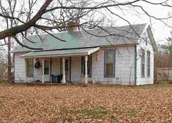 Bank Foreclosures in CAYUGA, IN