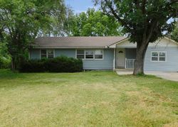 Bank Foreclosures in AUBURN, KS