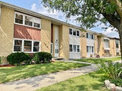 Bank Foreclosures in MELROSE PARK, IL