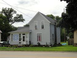 Bank Foreclosures in MONTICELLO, IA