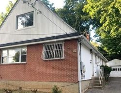 Bank Foreclosures in GREAT NECK, NY
