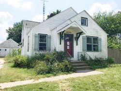 Bank Foreclosures in WYANET, IL