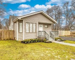 Bank Foreclosures in MASTIC BEACH, NY