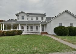 Bank Foreclosures in CHATHAM, IL