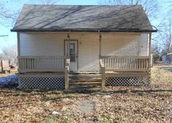 Bank Foreclosures in HERRIN, IL