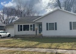 Bank Foreclosures in FAIRFIELD, IA