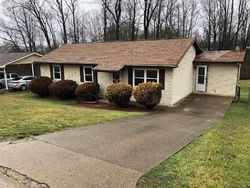 Bank Foreclosures in HURRICANE, WV