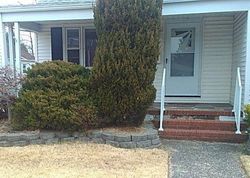 Bank Foreclosures in SAYREVILLE, NJ