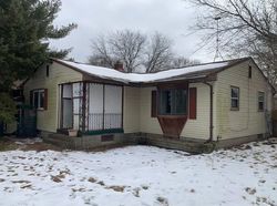 Bank Foreclosures in FOWLERVILLE, MI