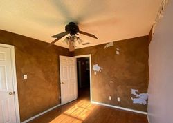 Bank Foreclosures in CHANDLER, TX