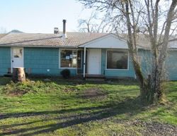 Bank Foreclosures in SUTHERLIN, OR