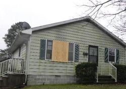 Bank Foreclosures in SNOW HILL, MD