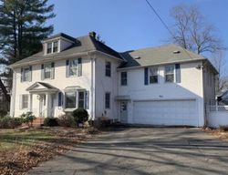 Bank Foreclosures in BLOOMFIELD, CT