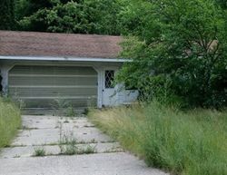 Bank Foreclosures in LOWELL, MI