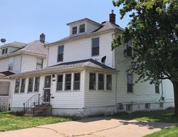 Bank Foreclosures in EAST MOLINE, IL
