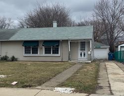 Bank Foreclosures in HOMETOWN, IL