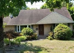 Bank Foreclosures in SYOSSET, NY