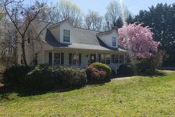 Bank Foreclosures in HUNTINGTOWN, MD