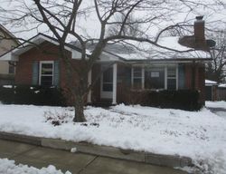 Bank Foreclosures in HIGHWOOD, IL