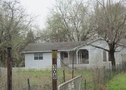 Bank Foreclosures in BELLS, TX