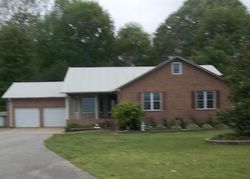 Bank Foreclosures in GLEASON, TN