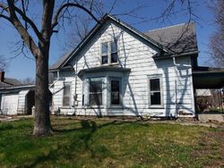 Bank Foreclosures in CENTERVILLE, IA
