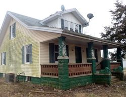 Bank Foreclosures in NEW DOUGLAS, IL