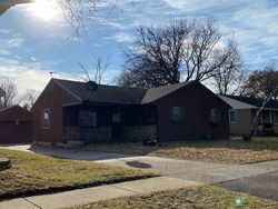 Bank Foreclosures in LOVES PARK, IL