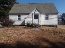 Bank Foreclosures in HOLDEN, MA