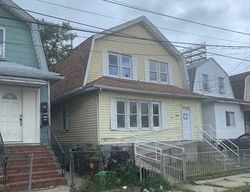 Bank Foreclosures in FAR ROCKAWAY, NY