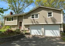 Bank Foreclosures in WINDSOR LOCKS, CT