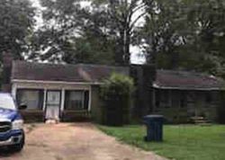 Bank Foreclosures in HOLLY SPRINGS, MS