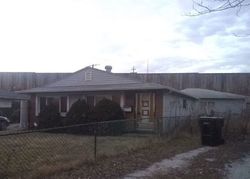 Bank Foreclosures in ROBBINS, IL