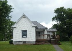 Bank Foreclosures in MORRISONVILLE, IL