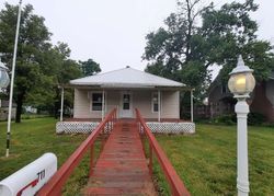 Bank Foreclosures in FLORENCE, KS