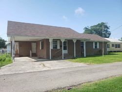 Bank Foreclosures in GOLDEN MEADOW, LA