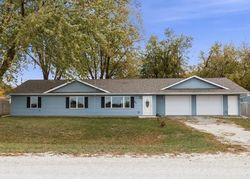 Bank Foreclosures in MINBURN, IA