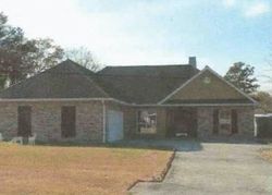 Bank Foreclosures in SAINT AMANT, LA