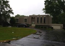 Bank Foreclosures in FLOSSMOOR, IL