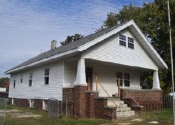 Bank Foreclosures in STONINGTON, IL