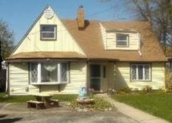 Bank Foreclosures in FOX LAKE, IL