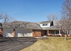 Bank Foreclosures in LAKE ZURICH, IL